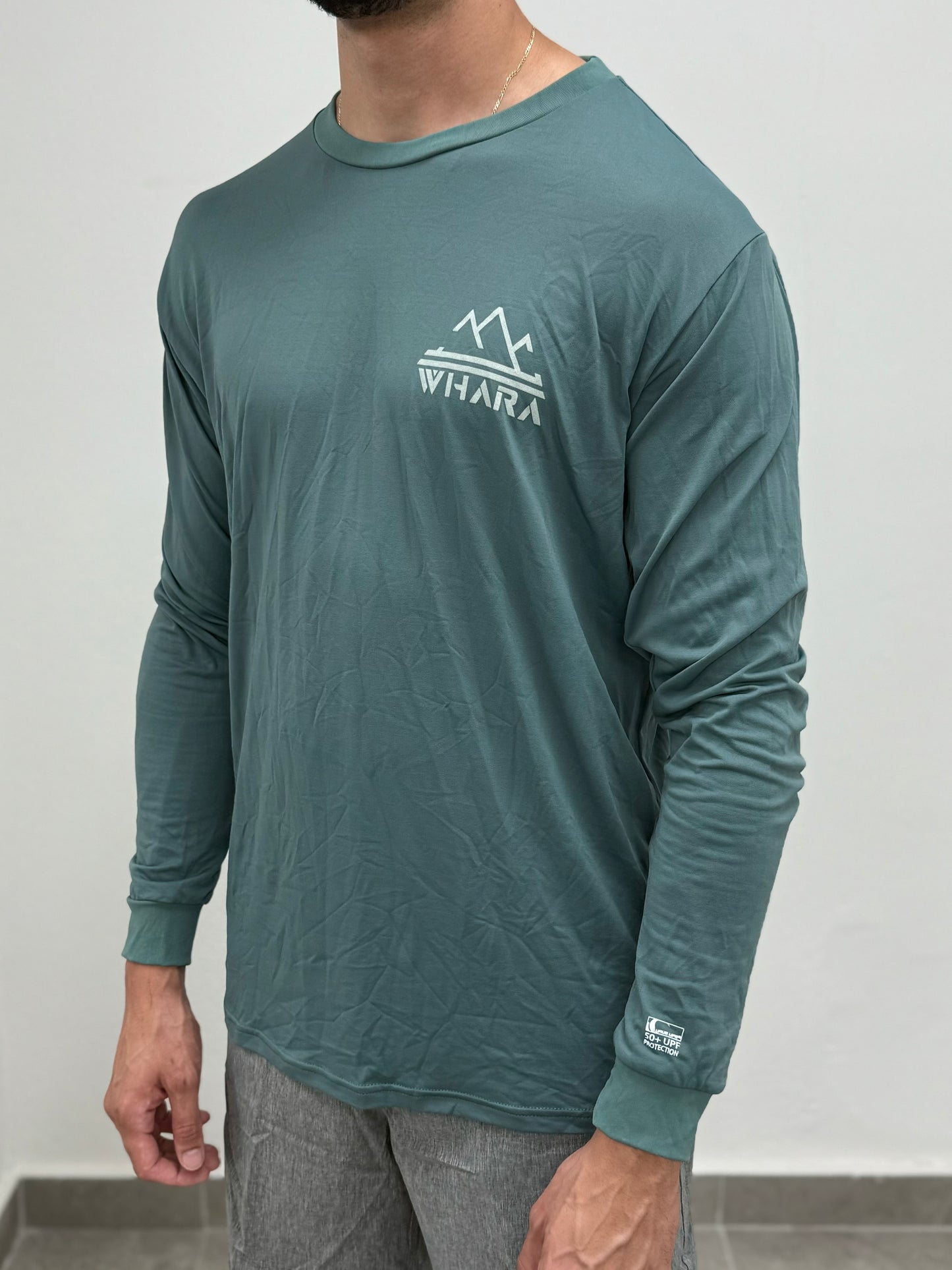 WHARA Logo Crewneck Rashguard | HUNTER